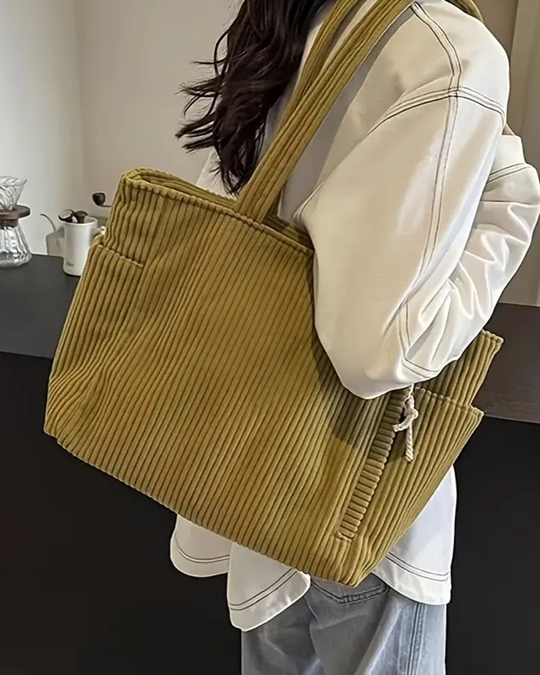 Tilda ribbet bæretaske med snøre-detalje